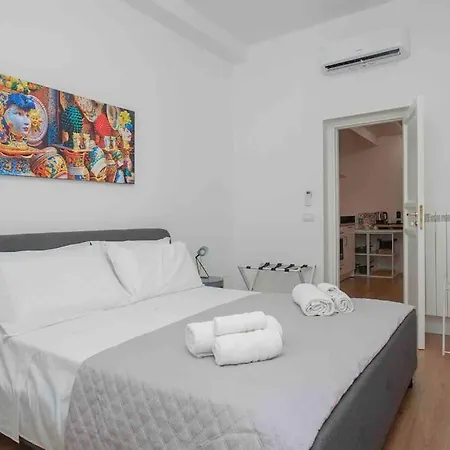 Apartment The House Politeama Palermo Historic Center