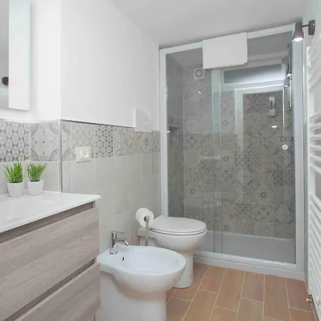 Appartamento The House Politeama Historic Center Palermo