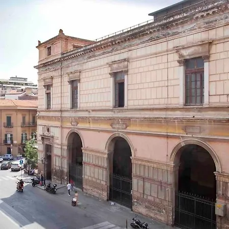 The House Politeama Historic Center Appartamento Palermo